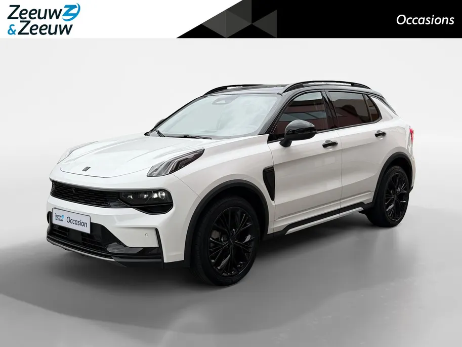 Lynk & Co 01 1.5 More |Schuif-kanteldak| Navigatie| 360 graden camera |Stoel/stuurverwarming| Lederen bekleding|