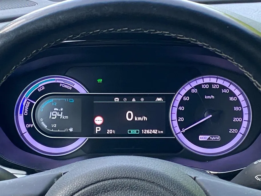 Kia Niro 1.6 GDi Hybrid DynamicPlusLine | Climate control | Navigatie | Parkeercamera | Trekhaak | Stoel en stuurverwarming | Keyless |