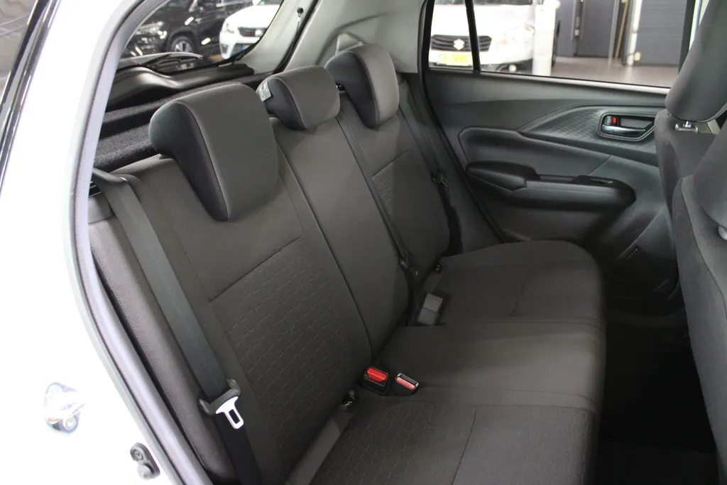 Suzuki Swift 1.2 Style Smart Hybrid Automaat / Navigatie / Keyless / Camera /