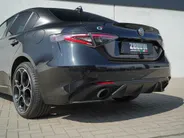 Alfa Romeo Giulia 2.0 Turbo 280 PK Competizione Q4 AWD | Harman | Veloce | 19'