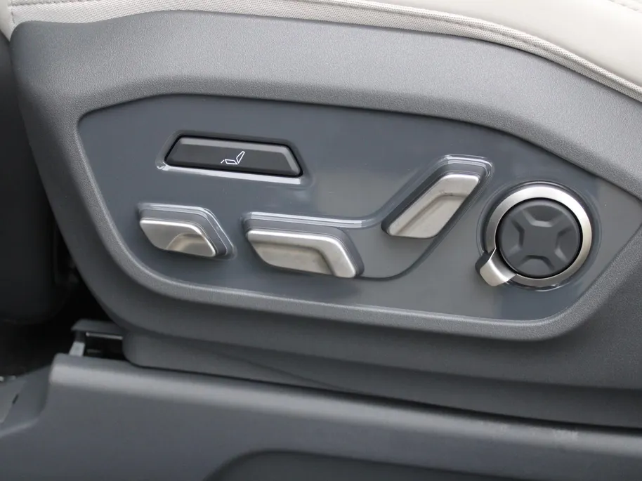 Kia EV9 GT-Line AWD 99.8 kWh | 7-zits | Stuur-/stoelverwarming + ventilatie v+a | 360 Camera | Schuifdak | Elek. stoelverstelling +  achterklep | HUD | Leer | 21' LM |