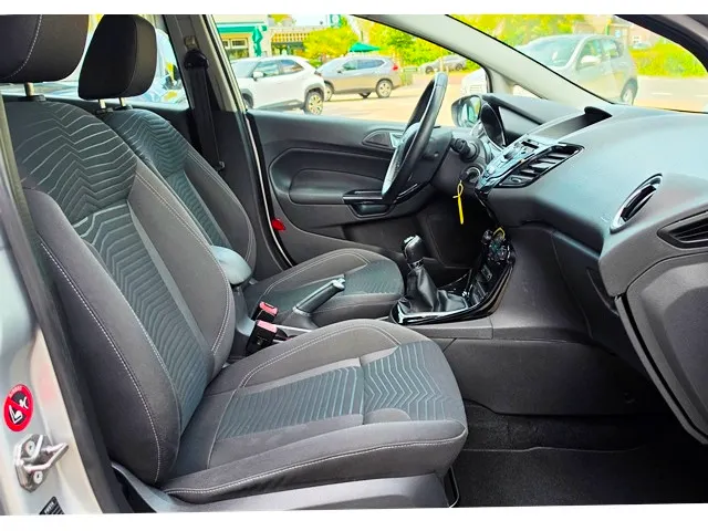 Ford Fiesta 1.0 EcoBoost 100PK 5Drs Titanium