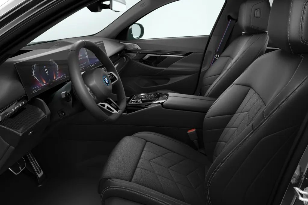 BMW 5 Serie Sedan 550e xDrive M Sport Pro Edition