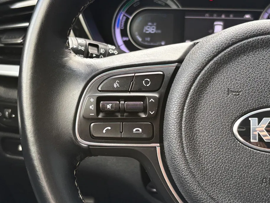 Kia Niro 1.6 GDi Hybrid DynamicLine | Trekhaak | Navi | Camera | LMV | Parkeersensoren V+A | Apple Carplay | Android Auto |