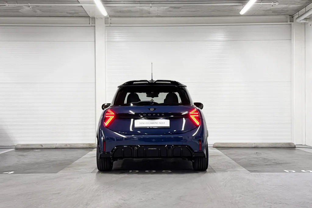 MINI Cooper 3-deurs Cooper C John Cooper Works S