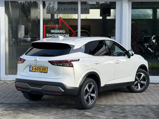 Nissan QASHQAI 1.3 Mild-Hybrid 158pk Xtronic N-Connecta | Panoramadak | Navigatie | 360-Camera | App Connect | Blind Spot | Keyless | All Season