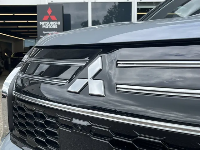 Mitsubishi Outlander 2.4 PHEV Intense+