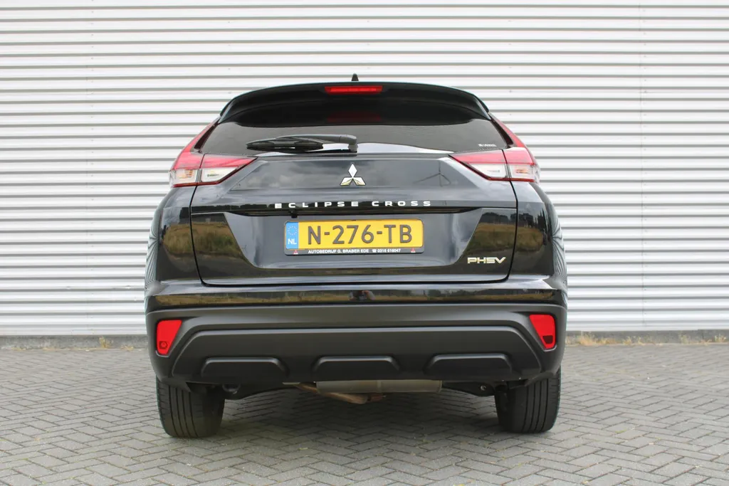 Mitsubishi Eclipse Cross 2.4 PHEV Intense | 18' LM | Clima | Keyless | Stoelverwarming | Cruise | Camera | Plug-in |