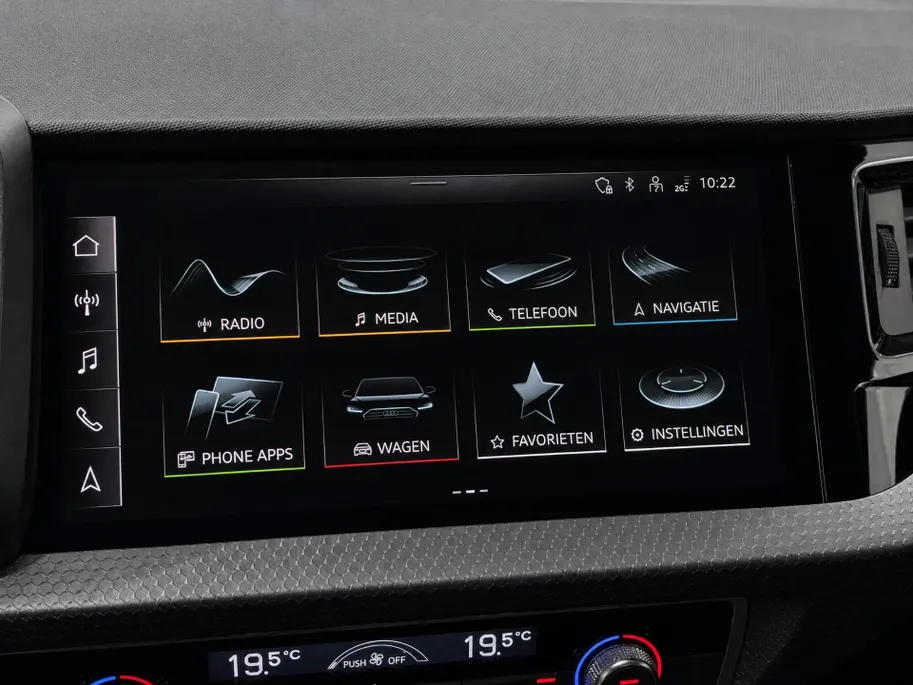 Audi A1 Sportback 30 TFSI 110pk Advanced edition · Apple/Android Car Play · Navigatie · P-Sensoren · Climatronic · Cruise Control · 17'' Inch ·
