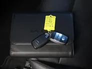 Kia Rio 1.0 TGDI ExecutiveLine | Trekhaak | Stuur-/stoelverwarming | Camera | Skai leer | 17' LM | Carplay | All seasons | Clima | Navi | Cruise |