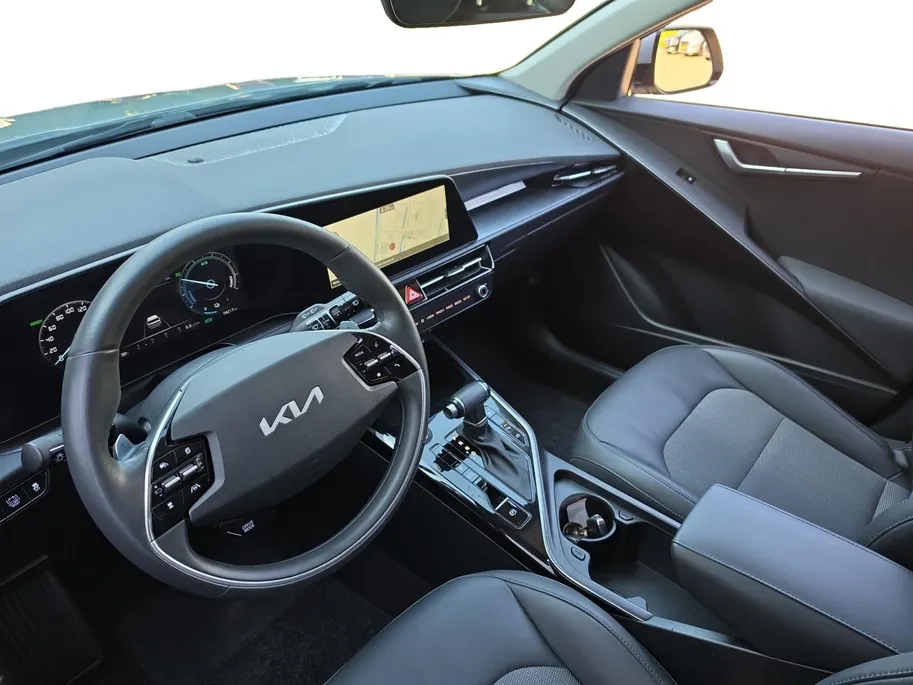 Kia Niro 1.6 GDi Hybrid DynamicLine | Two-Tone | Trekhaak | Climate control | Navigatie | Cruise control