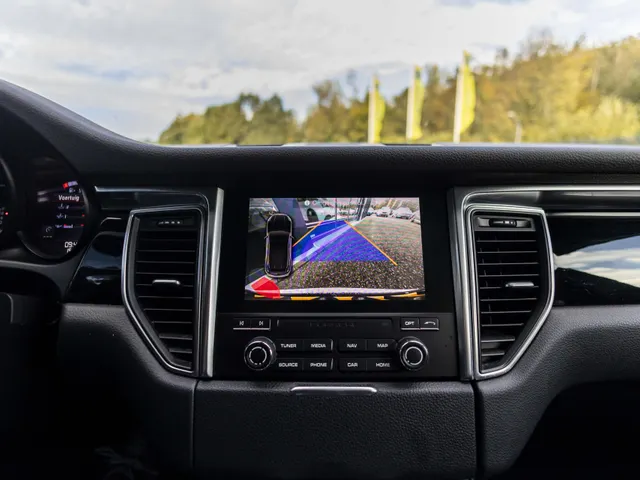Porsche Macan NL geleverd 2.0