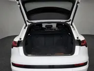 Audi e-tron 55 408pk Quattro S edition 95 kWh · SOH 97,1% · Panoramadak · Camera · Luchtvering · Zwart Optiek Plus · 21'' Inch ·