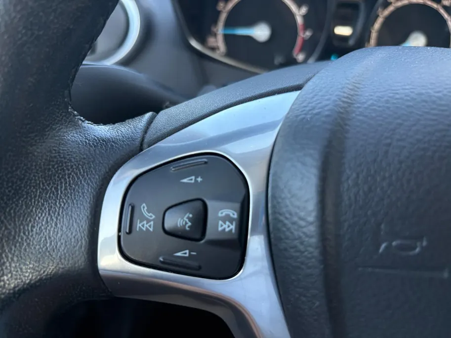 Ford Fiesta 1.0 Style |Trekhaak| Airco| Navigatie| nieuwe APK| 12 maanden garantie| Technologie-pakket|