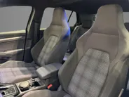 Volkswagen Golf 1.5 272pk DSG eHybrid GTE · Panoramadak · Wegklapbare Trekhaak · Camera · Apple/Android Car Play · 18'' Inch · Garantie t/m 16-10-2030 of 100.000km
