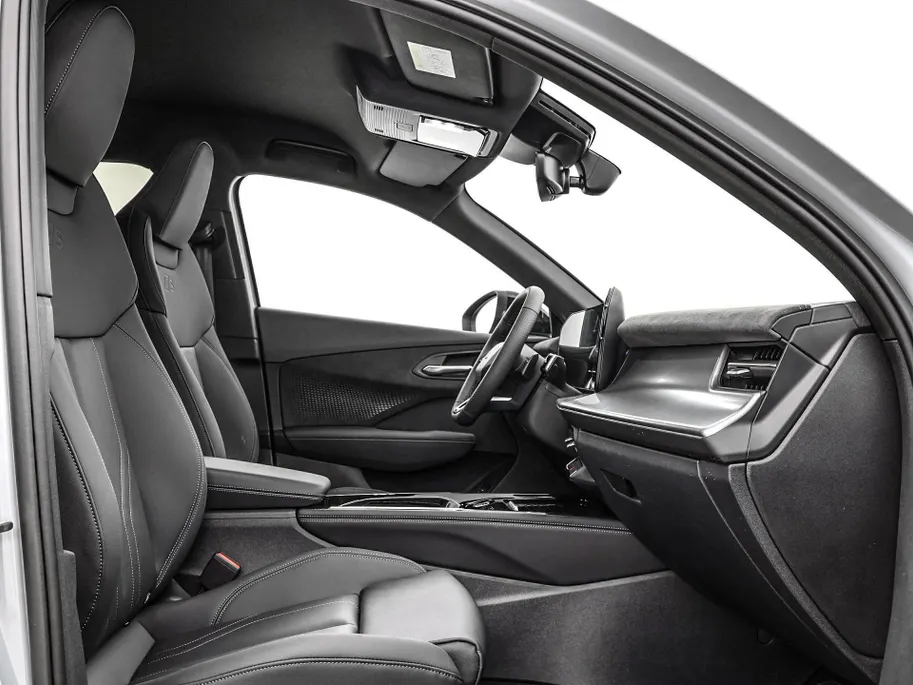 Audi Q3 1.5 200kW e-hybrid S edition 272 PK · Tech plus · Lederen bekleding · Trekhaak elek. wegklapbaar