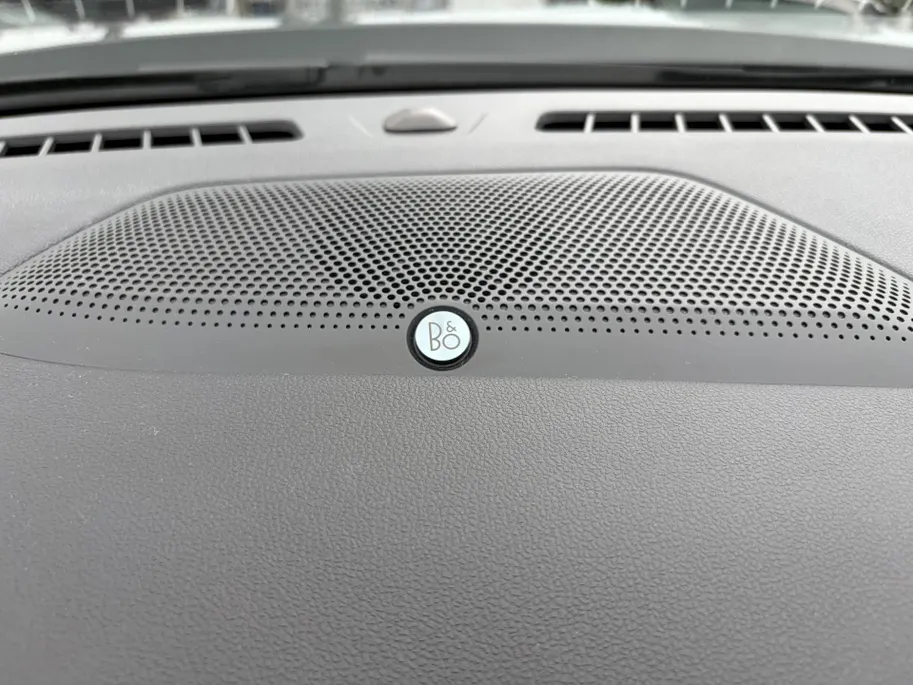 Ford Kuga 2.5 PHEV 225 pk Titanium X BLISS - B&O Audio - Halflederen bekleding - Winter Pack - Elektrische achterklep