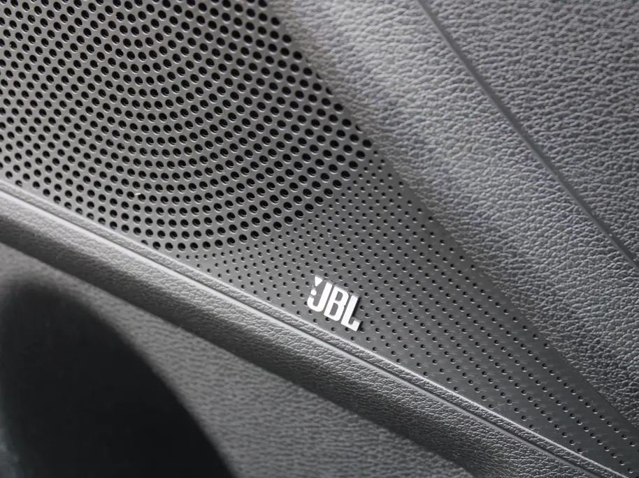 Kia Ceed Sportswagon 1.0 T-GDi MHEV Design Edition | Stuur-/stoelverwarming | Cruise adapt. | Camera | 16' LM | Elek. achterklep | JBL audio | LED |