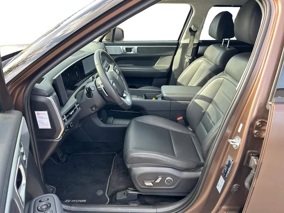 Hyundai Santa Fe 1.6 T-GDI PHEV Premium Plus 4WD 7p Super compleet! NU RIJKLAARPRIJS INCLUSIEF 1 JAAR GARANTIE! Premiumpakket GRATIS!