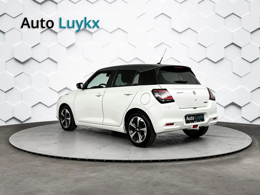 Suzuki Swift 1.2 Style Smart Hybrid Automaat | Navigatie | Apple Carplay/Android Auto | Adaptieve Cruise Control