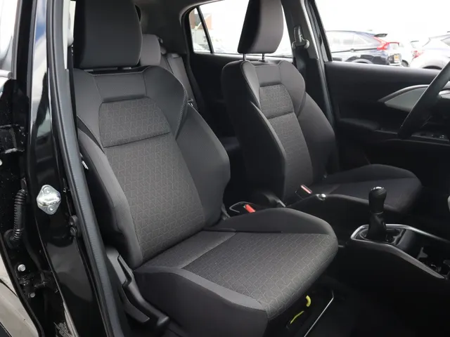 Suzuki Swift 1.2 Style Smart Hybrid
