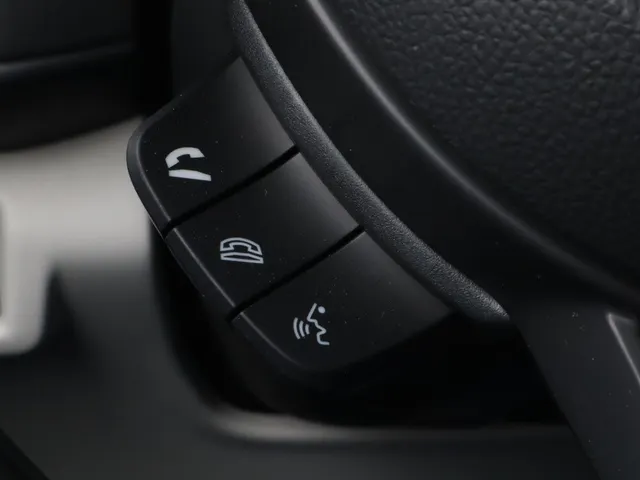 Suzuki Swift 1.2 Style Smart Hybrid