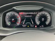 Audi Q8 55 TFSIe 280kW/381PK quattro Pro Line S · Panoramadak · Leder · 360°Camera + Parkeersensoren · Trekhaak ·
