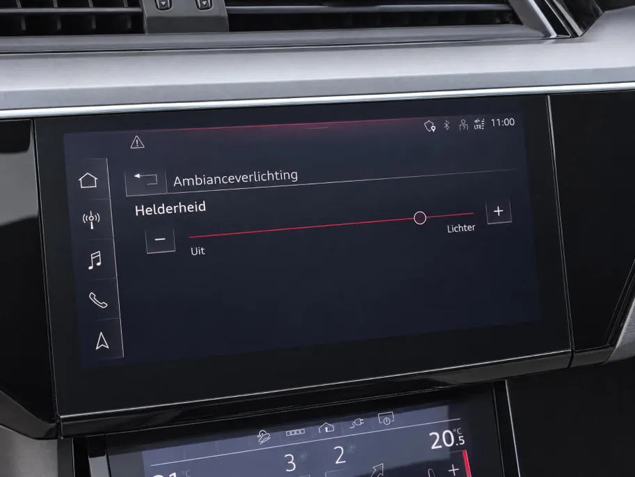 Audi e-tron 55 quattro edition 95 kWh 408pk · Panoramadak · 360 Camera · Afneembare Trekhaak · Lederen Bekleding · Elek. Stoelen + Geheugen Bestuurder ·