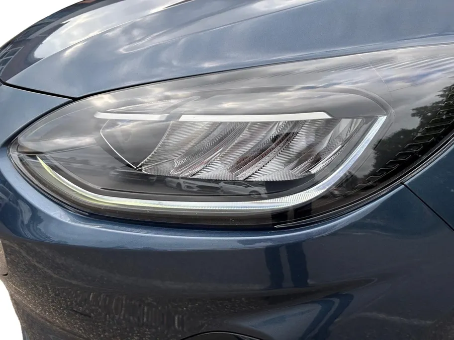 Ford Fiesta 1.0 EcoBoost Hybrid Titanium X Automaat | Adaptieve Cruise Control | Camera | Privacy Glass | Keyless Entry | Parkeersensoren | Navigatie |