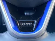 Volkswagen Golf 1.4 eHybrid GTE | Automaat | Kuipstoelen | Camera | Dodehoek Detectie | Cruise Control Adaptief | Climate Control | Keyless | DAB