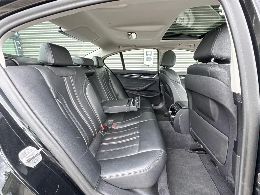 BMW 5 Serie Sedan 540i High Executive