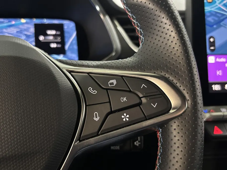 Renault Captur 160PK E-Tech Full Hybrid Esprit Alpine Automaat | DEMO | Sidebars | Adaptive Cruise Control | Camera | Digital Cockpit | Apple CarPlay/Android Auto | Climate Control | Parkeersensoren | Lichtmetalen Velgen |