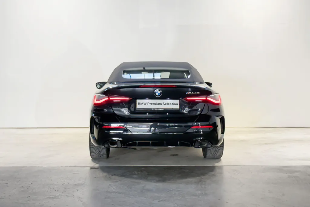 BMW 4 Serie Cabrio M440i xDrive High Executive