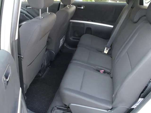 Toyota Corolla Verso 1.8 VVT-i Terra 7p. | Automaat | Park sens V+A