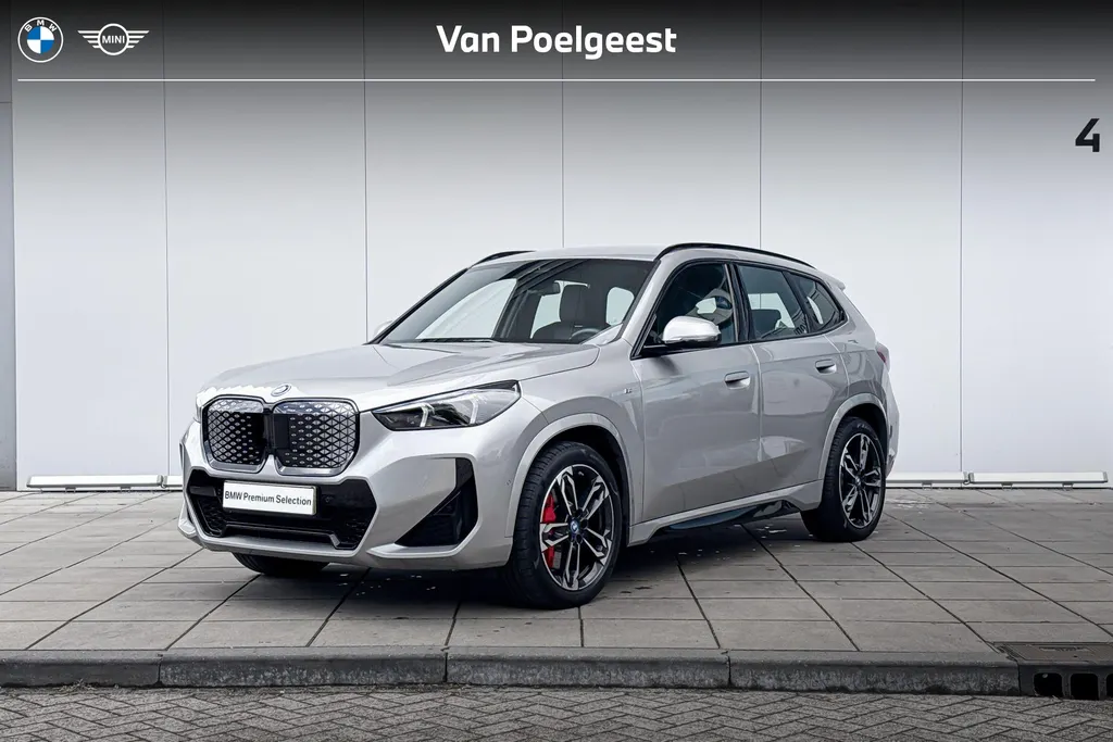 BMW iX1 eDrive20 67 kWh