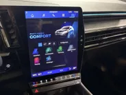 Renault Austral 200PK E-Tech Full Hybrid Techno Automaat | Camera | Parkeersensoren | Climate Control | Cruise Control | Apple CarPlay/Android Auto | Full LED | Licht & Regen Sensor | Lichtmetalen Velgen |