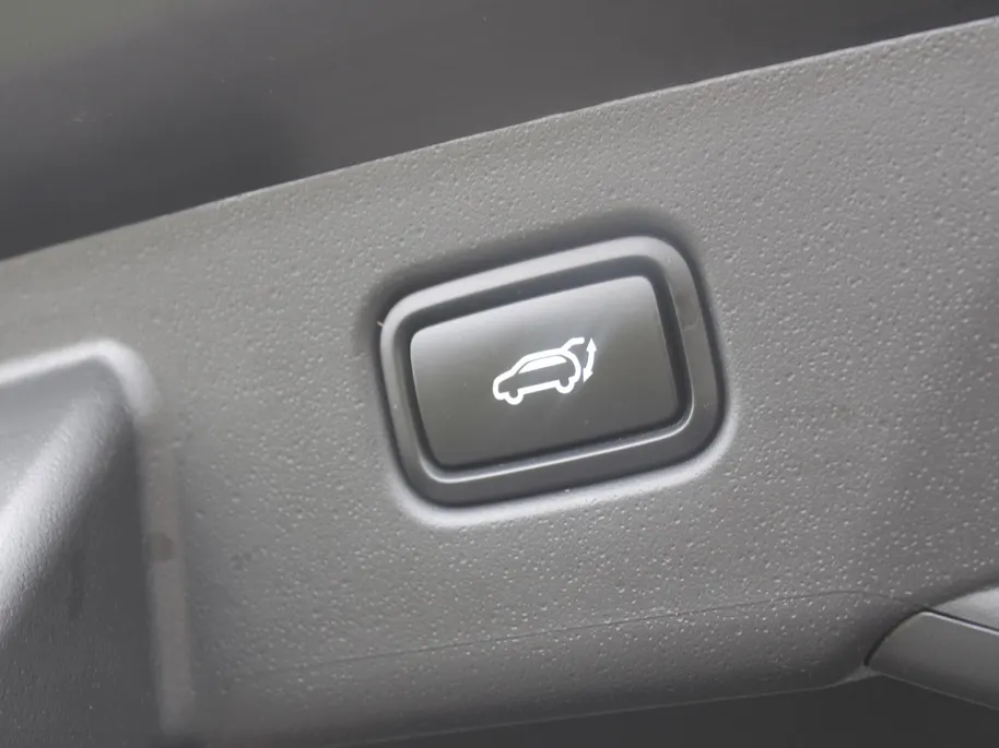 Kia Niro 1.6 GDi Hybrid DynamicPlusLine | Schuif-/kanteldak | Stuur-/stoelverwarming | Cruise adapt. | Camera | HUD | LED | Clima | 16' LM | Navi |