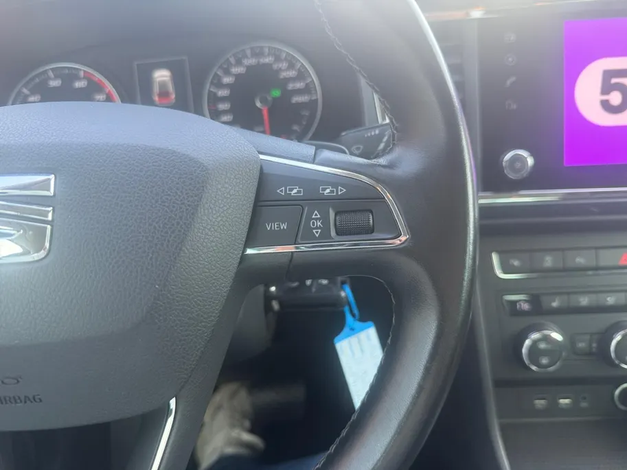 SEAT Ateca 1.5 TSI Style Business Intense | Automaat | Apple Carplay/Android Auto | Trekhaak | Climate Control | Adaptief Cruise Control | Stoelverwarming | Camera | Navigatie | Stuurbediening