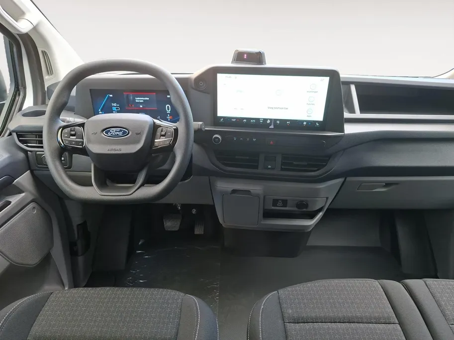 Ford E-Transit Custom 340 L1H1 Trend AWD 71 kWh | Direct leverbaar | 0,99% rente | 3-zits | Trekhaak