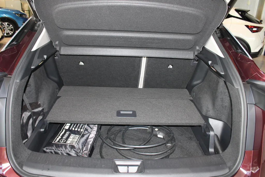 Nissan ARIYA Evolve 66 kWh | 20 inch wielen | Ceramic coating |22 kW ingebouwde lader | Electrische stoel en stuur verstelling | Navigatie | Stoel geheugen | shuif/kanteldak | Stoel verwarming en verkoeling | Zeer mooie auto |