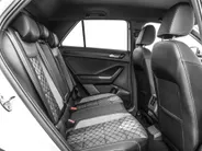 Volkswagen T-Roc 1.5 TSI 150pk DSG R-Line · Camera · Keyless · Dodehoeksensor · Stoelverwarming · ACC · Elek. Achterklep · 18'Velgen · Garantie t/m 19-02-2027