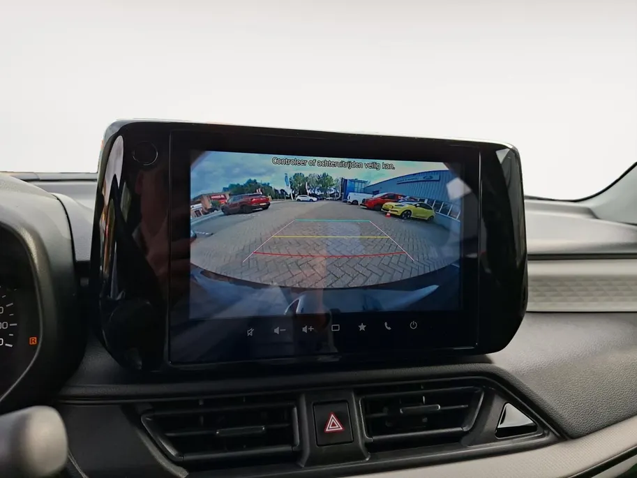 Suzuki Swift 1.2 Comfort Smart Hybrid | DEMO | Direct leverbaar | Navigatie | Achteruit rij camera | Blind spot | Hoge instap