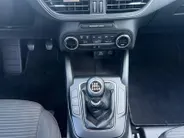 Ford Focus Wagon 1.0 EcoBoost Hybrid Titanium | 1e Eigenaar | Dealer onderhouden | Navigatie | Cruise Control | Android Auto/ Apple Carplay | Climate Control | Keyless | 12 maanden garantie!