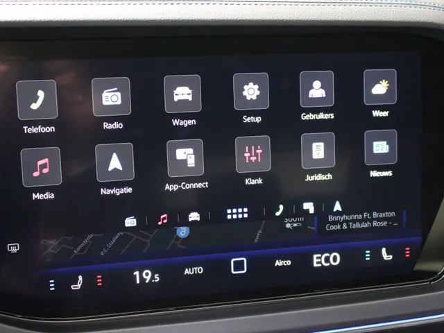 Volkswagen Touareg 3.0 TSi R 4-Motion 462 PK | Panoramadak | Head-Up display | Climate Seats | Keyless | Dynaudio |  Matrix Led