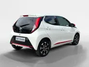 Toyota Aygo 1.0 VVT-i x-clusiv | Camera | Cruise | Lichtmetaal |