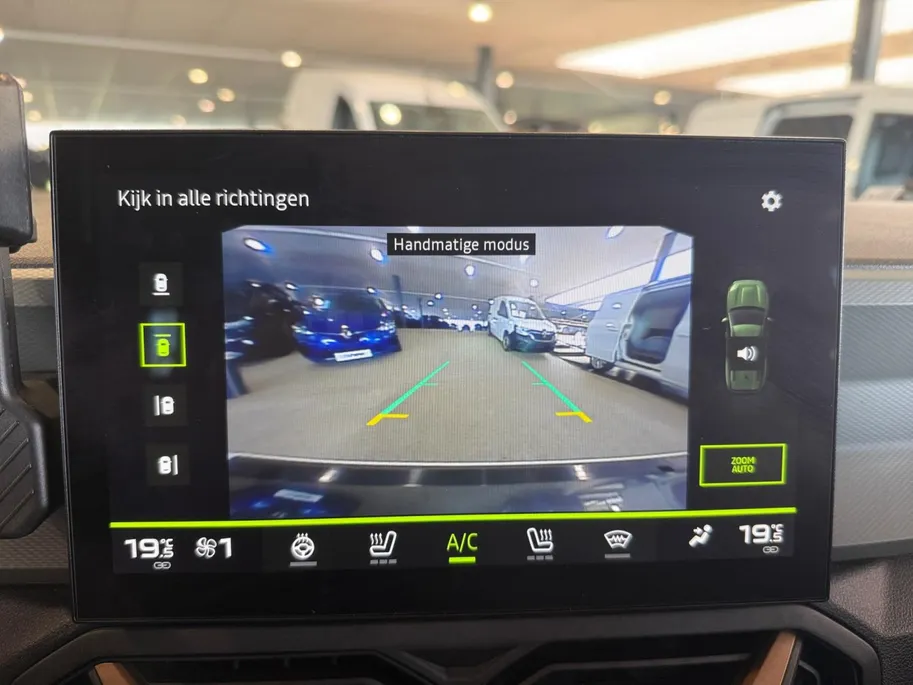 Dacia Bigster 1.8 Hybrid 155 Extreme *Aut.*Schuif/Kantel Dak*Navi+360Camera*Stoel/Stuur Verw.*Full Option!