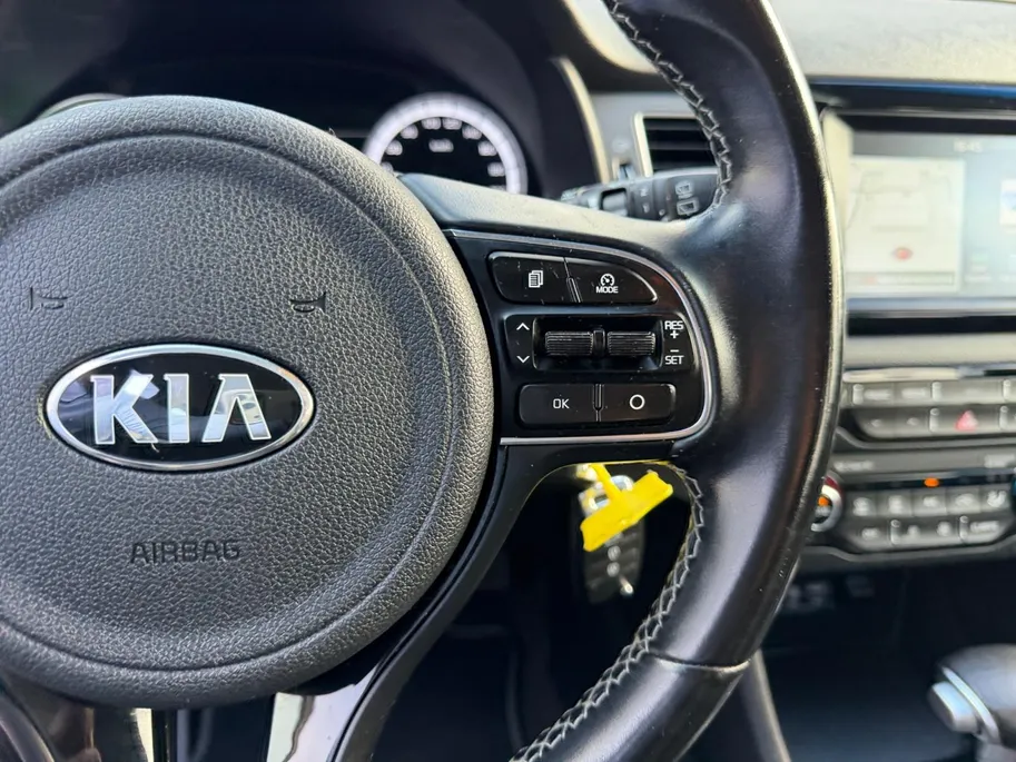 Kia Niro 1.6 GDi Hybrid DynamicLine | Zeer nette auto | Navigatie |  Trekhaak | 100% onderhouden | 12 maanden BOVAG garantie |