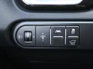 Kia Ceed Sportswagon 1.5 T-GDi DynamicPlusLine | Stoel- & stuurverwarming | Camera | Clima | Cruise adapt. | LED | Navi | Elek. achterklep | 16' LM |