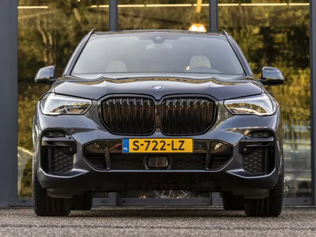 BMW X5 xDrive45e High Executive | M-pakket | Panoramadak | HUD