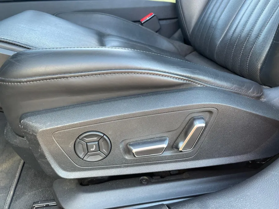 Audi A6 Limousine 50 TFSI e quattro Business edition *Automaat*Navi+360Camera*Schuif/kanteldak*Climate Control*Stoelverwarming/ventilatie*Elekt. Achterklep*Memory stoelen*Nette auto!